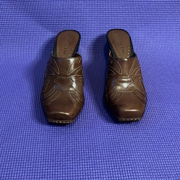 LOVIN GIANNI BINI CLOGS - Picture 2 of 4